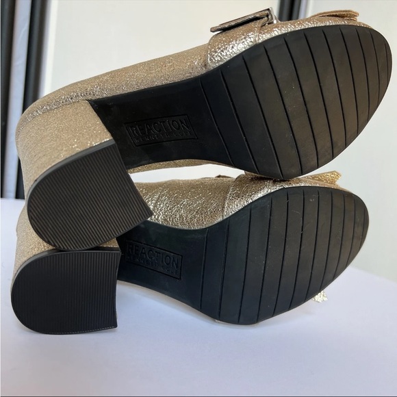 Kenneth Kole Reaction Gold Wedge Loafer. 50 items just went below $20 - Picture 5 of 5